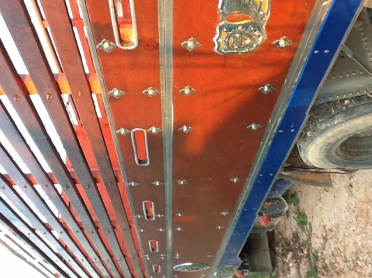 ขายหกล้อFC เครื่อง120 ยาว5.50 ปี38 กระจกไฟฟ้า รถห้างแท้ๆพร้อมใช้ดูรถได้ที่ในเมืองสุโขทัย