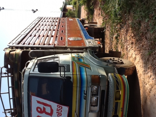 ขายหกล้อFC เครื่อง120 ยาว5.50 ปี38 กระจกไฟฟ้า รถห้างแท้ๆพร้อมใช้ดูรถได้ที่ในเมืองสุโขทัย