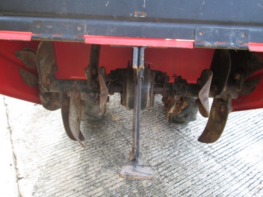 รหัส:12000951รถพรวนดินเดินตามเบนชิล(3.5ps)มีชุดพรวนดินกว้าง55cm.ประหยัดน้ำมันเคลื่อนที่ง่ายwww.nihonmono.com