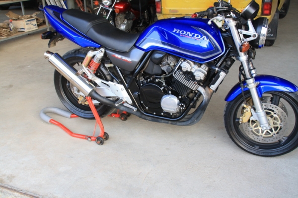 ขาย CB 400 เทค 1 ปี 2001 ใสปิ๊ง สรรพสามิตแท้ เครื่องดี ปลายเลส เสียงมัน 102000