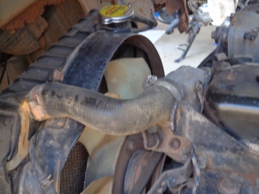 ขาย ISUZU NKR 110 HP เครื่อง 4BE1 ยกหัวได้ ยาว 3.20 ม. ขาย ISUZU NKR 110 HP เครื่อง 4BE1 ยกหัวได้ ยาว 3.20 ม.