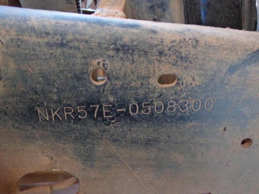 ขาย ISUZU NKR 110 HP เครื่อง 4BE1 ยกหัวได้ ยาว 3.20 ม. ขาย ISUZU NKR 110 HP เครื่อง 4BE1 ยกหัวได้ ยาว 3.20 ม.