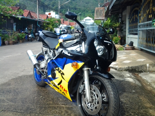 ขาย cb400 ปี94 ทำใหม้หมดทั้งคันทะเบี้ยนโอนทั้วไทยครับ