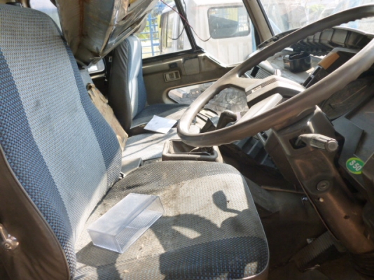 แสงฟ้าเต้นรถ///ขายหัวเก๋งเก่าญี่ปุ่น มิตซู527ตาเหลี่ยม ตรงุร่นบ้านเรา สภาพสวยอุปกรณ์ครบ