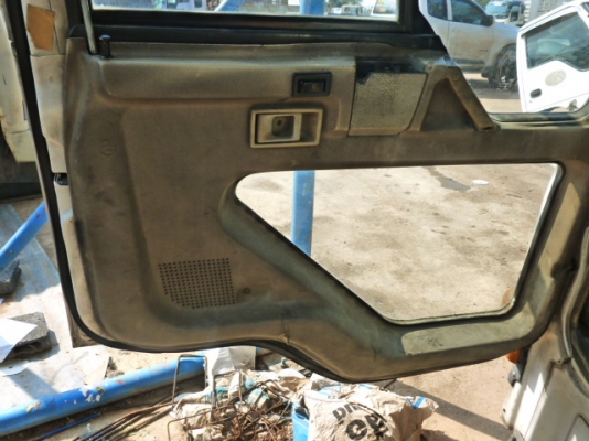 แสงฟ้าเต้นรถ///ขายหัวเก๋งเก่าญี่ปุ่น มิตซู527ตาเหลี่ยม ตรงุร่นบ้านเรา สภาพสวยอุปกรณ์ครบ