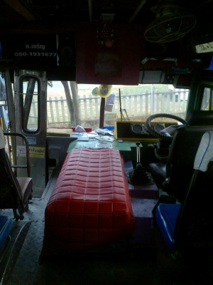 ขายรถบัส10อีซูซู 45ที่นั่ง