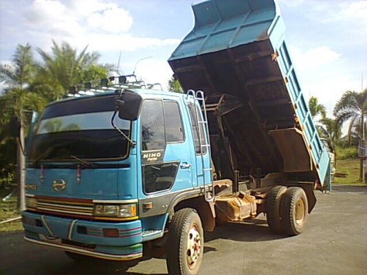 ขาย 6 ล้อดั้ม ยาง 900 เครื่อง HO6C Turbo หัวไฮเทค แอร์เย็น เฟืองท้าย FUSO คัสซีสวย ยางเต็ม