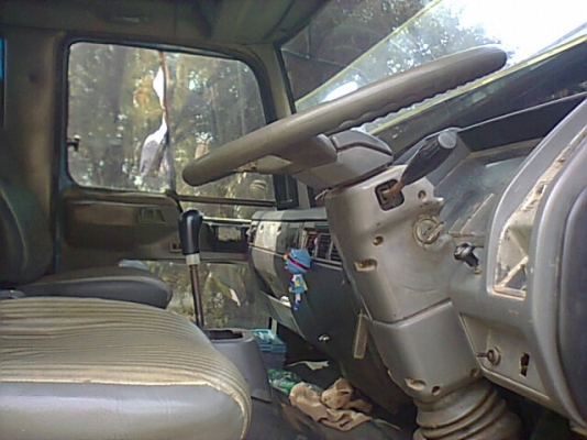 ขาย 6 ล้อดั้ม ยาง 900 เครื่อง HO6C Turbo หัวไฮเทค แอร์เย็น เฟืองท้าย FUSO คัสซีสวย ยางเต็ม