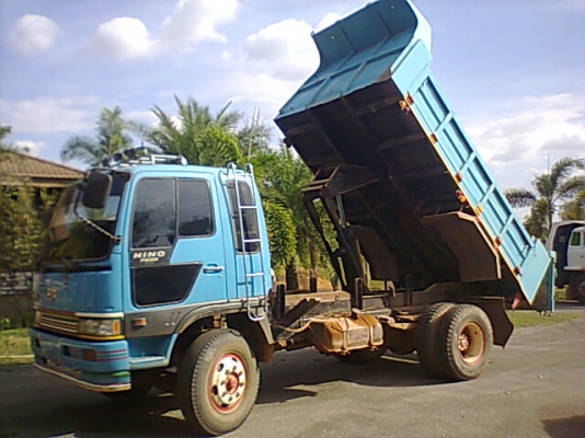 ขาย 6 ล้อดั้ม ยาง 900 เครื่อง HO6C Turbo หัวไฮเทค แอร์เย็น เฟืองท้าย FUSO คัสซีสวย ยางเต็ม