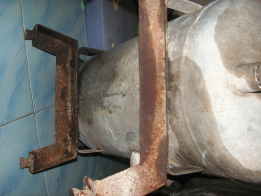 ถังเหล็กหนา(พี่ที่อยู่นครปฐมรับไปดูเเลต่อแล้วรับ)