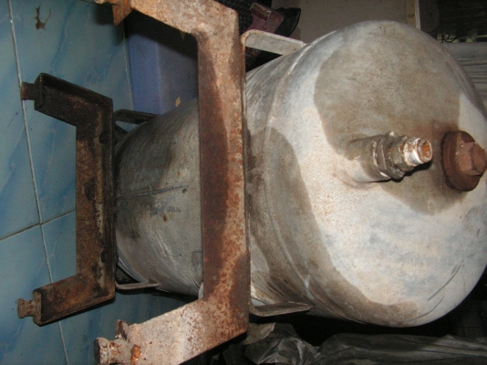 ถังเหล็กหนา(พี่ที่อยู่นครปฐมรับไปดูเเลต่อแล้วรับ)