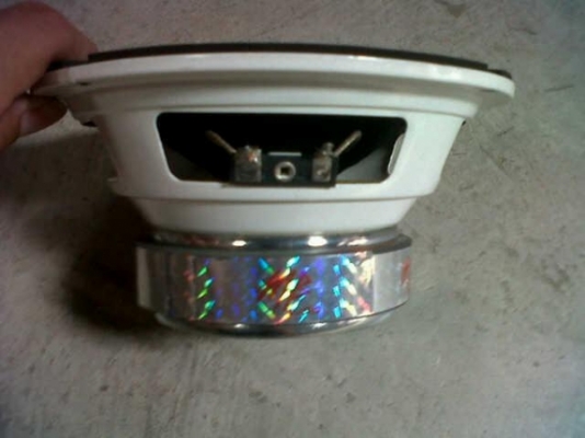 ขายดอกลำโพงกลางแหลมของMBคับ 1คู่ คับ ราคาคุยกันได้นะคับ