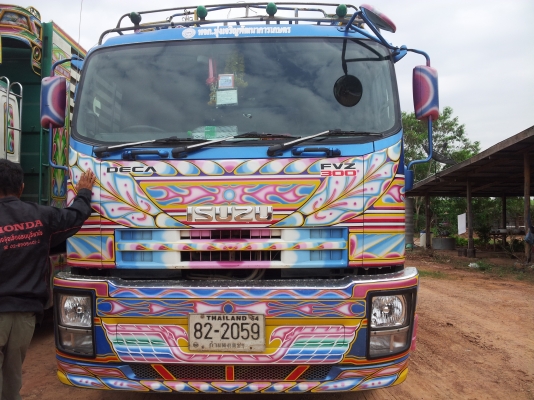 ขาย ISUZU 300Hp ปี 53 ด๊ม(ตัวเดี่ยว)คอกเกษตร สนใจโทร หญิงแป้ง 080-7253793