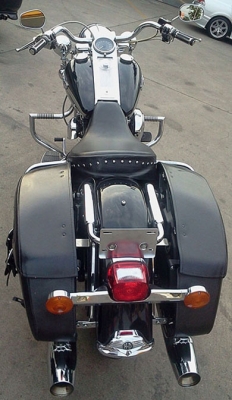 ขาย Harley Davidson รุ่น Roadking(100ปี) ปี 2003 สนใจติดต่อ คุณนพ: 081-805-5188