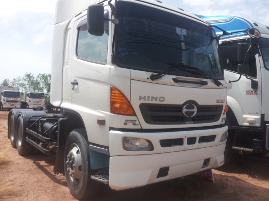 ต้องการขาย หัวลาก HINO 330Hp ปี 53 สนใจโทร ชายโต 081-0569543