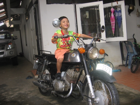 (เอ-100 ขายแล้วครับ ส่วนเค-125 เปลี่ยนใจไม่ขายครับ ***ขอบคุณเวปฯครับ *****  ขายซูซูกิ เค-125 , เอ-100