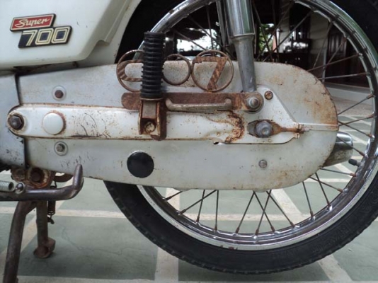 ขาย c700 นันธิดาสีขาวเดิมๆ สภาพพร้อมประกวด ทะเบียนโอนภาษีเต็ม