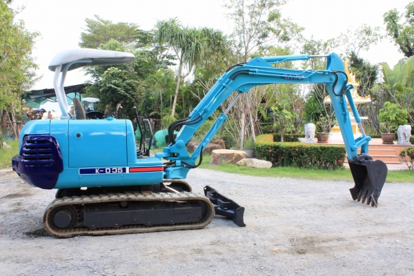 ขายรถแม็คโค KUBOTA K-035 รถนำเข้าจากญี่ปุ่น สภาพดี พร้อมใช้งาน 086-775-7900