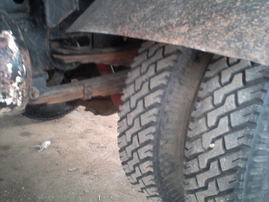 ขายหกล้อ NPR 120 ฝาดำ