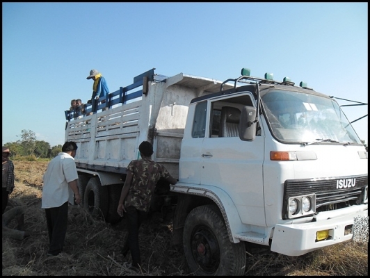 สิบล้อJCM 2เพลาดั้ม ช่วงล่างไอ้หลง สภาพสวยมาก