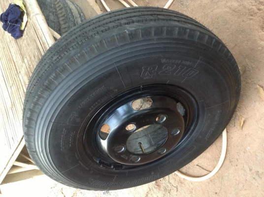 ยางเรเดียรใหม่ 8.25x16 รถ 6 ล้อ พร้อมกระทะ 7 เส้น ราคาถูก ยางเรเดียรใหม่ 8.25x16 รถ 6 ล้อ พร้อมกระทะ 7 เส้น ราคาถูก