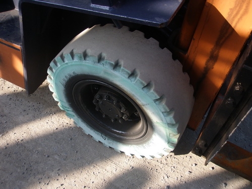 FORKLIFT TOYOTA 5FGL15  ***รถนอกนำเข้าจากญี่ปุ่น รถสวยมาก ๆ ค่ะ สนใจเข้ามาดูรถได้ที่ร้านหรือโทรสอบถามนะคะ รับรองไม่ผิดหวังค่ะ