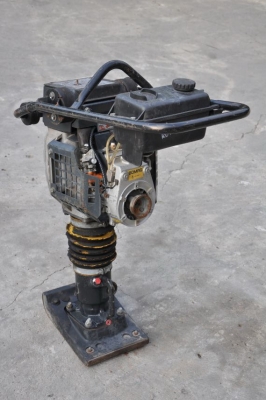 ขายเครื่องตบดิน BOMAG BT50 สภาพสวยเดิมจากญี่ปุ่น ราคาเร้าใจ