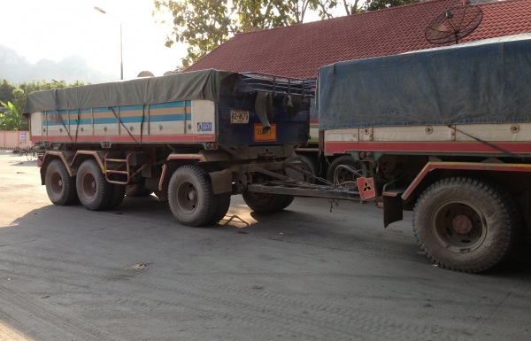 รถพ่วง Fuso 24 ล้อ