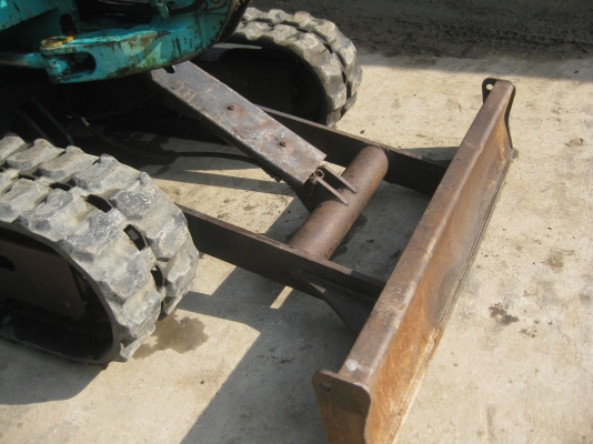 ขายรถขุดดินBACKHOE KOMATSU PC20-7 เก่านอกพร้อมใช้งาน