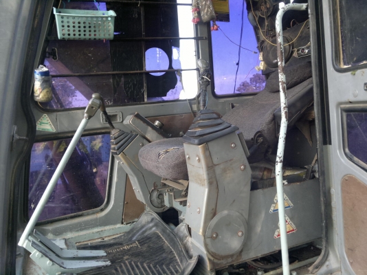 ขายรถแบคโฮ KOBELCO SK-120-T เก๋งเทา เล่มทะเบียน ไฟฟ้ามี รถสวย ใช้งานอยู่ สนใจโทร