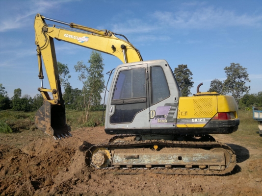 ขายรถแบคโฮ KOBELCO SK-120-T เก๋งเทา เล่มทะเบียน ไฟฟ้ามี รถสวย ใช้งานอยู่ สนใจโทร