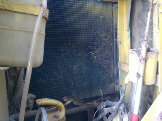 ขายรถแบคโฮ KOBELCO SK-120-T เก๋งเทา เล่มทะเบียน ไฟฟ้ามี รถสวย ใช้งานอยู่ สนใจโทร