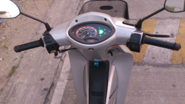 ขาย WAVE125s ปี46 สีเทา เครื่องแน่นมากเดิมๆ รถบ้านแท้ๆ ทะเบียนไม่ขาด เอกสารครบพร้อมโอน สนใจโทร0875533323 เดี่ยวโมบาย ขาย WAVE125s ปี46 สีเทา เครื่องแน่นมากเดิมๆ รถบ้านแท้ๆ ทะเบียนไม่ขาด เอกสารครบพร้อมโอน สนใจโทร0875533323 เดี่ยวโมบาย