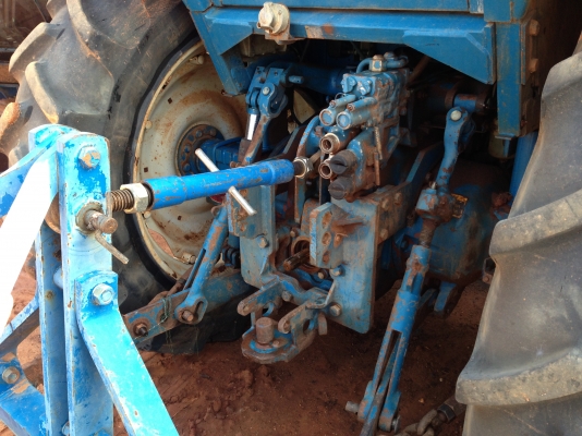 ขายรถไถฟอร์ด(เฉพาะตัวรถ) ขายรถไถฟอร์ด(เฉพาะตัวรถ)