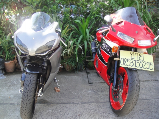 ขายแพ็คคู่ ครับ cbr400 ทะเบียนแท้ แฟริ่ง 1,000rr สี เทา-ดำ cbr400ทะเบียนแท้ สี แดง-ดำ แฟริ่งแต่ ราคาเบา เพียง 145,000 สนใจ ติดต่อ 0853155295