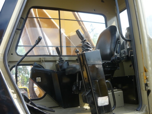 รถขุด Caterpillar EL300-4SF-00306 ช่วงล่างเนี๊ยบ พร้อมลุยงานหนัก ตรวจเช็คระบบโดยช่างผู้ชำนาญการพร้อมรับประกัน รถขุด Caterpillar EL300-4SF-00306 ช่วงล่างเนี๊ยบ พร้อมลุยงานหนัก ตรวจเช็คระบบโดยช่างผู้ชำนาญการพร้อมรับประกัน