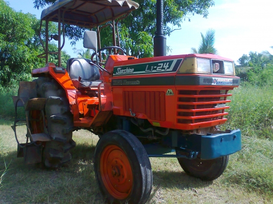 ขายรถไถ L1-24 พร้อมโรตารี่ 1.6 เมตร ล้อเหล็ก 1 คู่