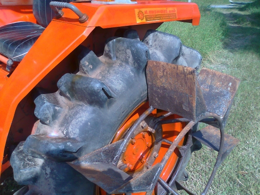 ขายรถไถ L1-24 พร้อมโรตารี่ 1.6 เมตร ล้อเหล็ก 1 คู่