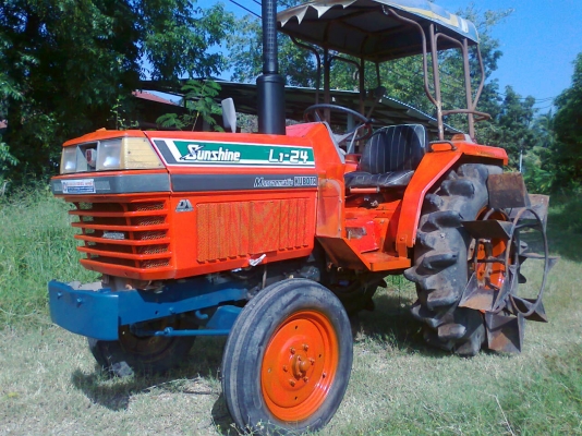 ขายรถไถ L1-24 พร้อมโรตารี่ 1.6 เมตร ล้อเหล็ก 1 คู่