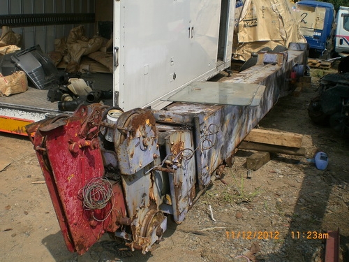 รถเครน 3 ปลอก 1 ชัก 6 ล้อ 175 แรงม้า