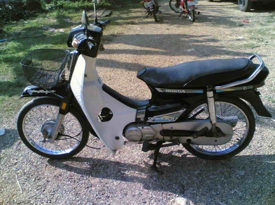 ขายดรีมคุรุสภา(ดำ)เล่มทะเบียนพร้อมชุดโอน อะไหร่ครบเครื่องสมบูรณ์มากขาย 11500 บาท