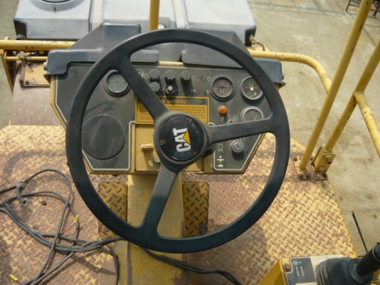 รถบดสั่นสะเทือน 7 ตัน Cat CB-434B รถนอก นำเข้าจากญี่ปุ่นโดยตรง สภาพเดิมๆ พร้อมลุยงาน เอกสารครบพร้อมจัดไฟแนนท์ รถบดสั่นสะเทือน 7 ตัน Cat CB-434B รถนอก นำเข้าจากญี่ปุ่นโดยตรง สภาพเดิมๆ พร้อมลุยงาน เอกสารครบพร้อมจัดไฟแนนท์