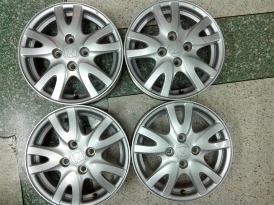 ขายแม๊ก honda brio 4 วง 3500 บาท