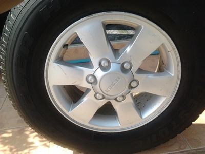ขายแม็ก16 ISUZU+ยาง245/70/16 BS DUELER H/T   1 ชุด9500
