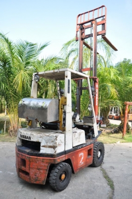 ขาย FORKLIFT NISSAN 1.5ตัน สภาพสวยเดิมจากญี่ปุ่น