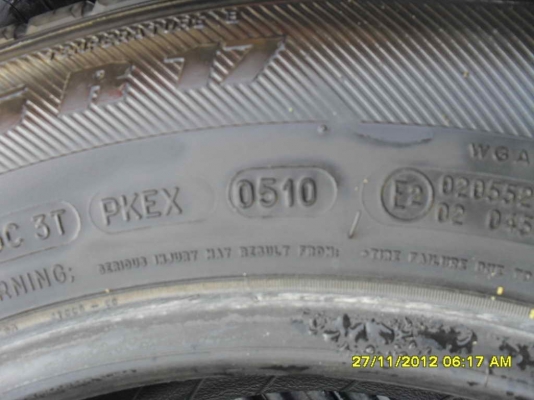 ยาง michelin latitude225/65 R 17 ปี10 ชุด4เส้น 2,400บาท