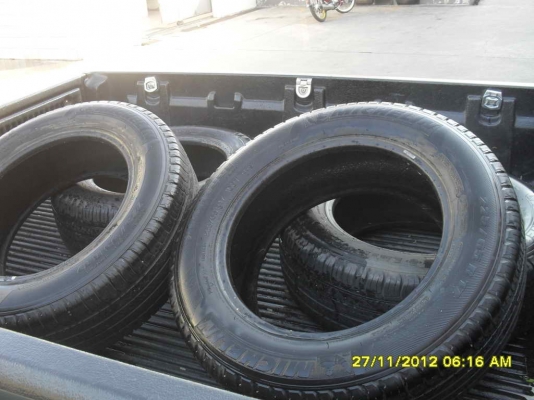 ยาง michelin latitude225/65 R 17 ปี10 ชุด4เส้น 2,400บาท