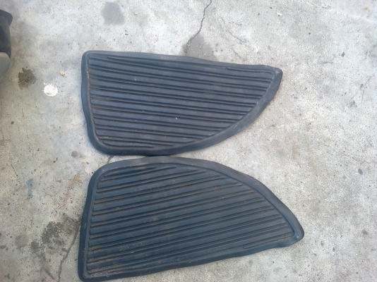 อร่อยหัวเขา  ติดต่อ 081-931-5032