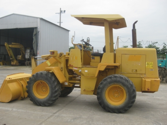 รถตักล้อยางเก่านอกKOMATSU-WA80-3 รถตักล้อยางเก่านอกKOMATSU-WA80-3