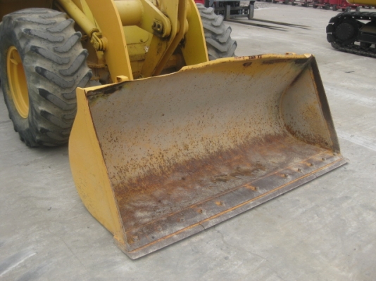 รถตักล้อยางเก่านอกKOMATSU-WA80-3 รถตักล้อยางเก่านอกKOMATSU-WA80-3